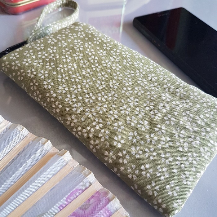 Etui smartphone sur mesure - fermeture zippe - Sakura vert blanc